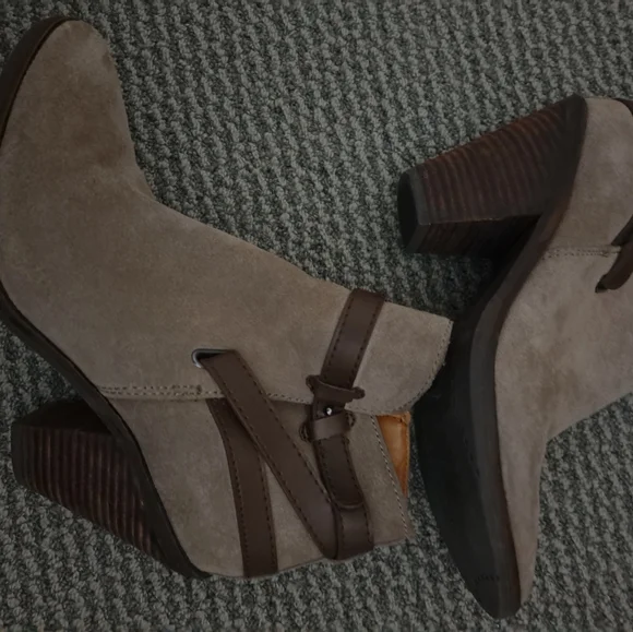 Women's DV booties! - Picture 5 of 5